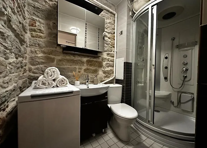 Old Town Design - 3 Min To Christmas Market *