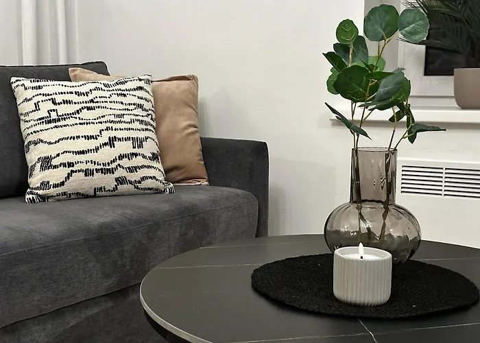 Old Town Design - 3 Min To Christmas Market *